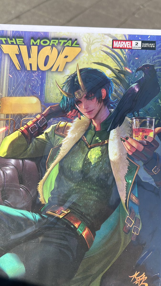 verse comicさんで素敵なジャケット見つけた🥰