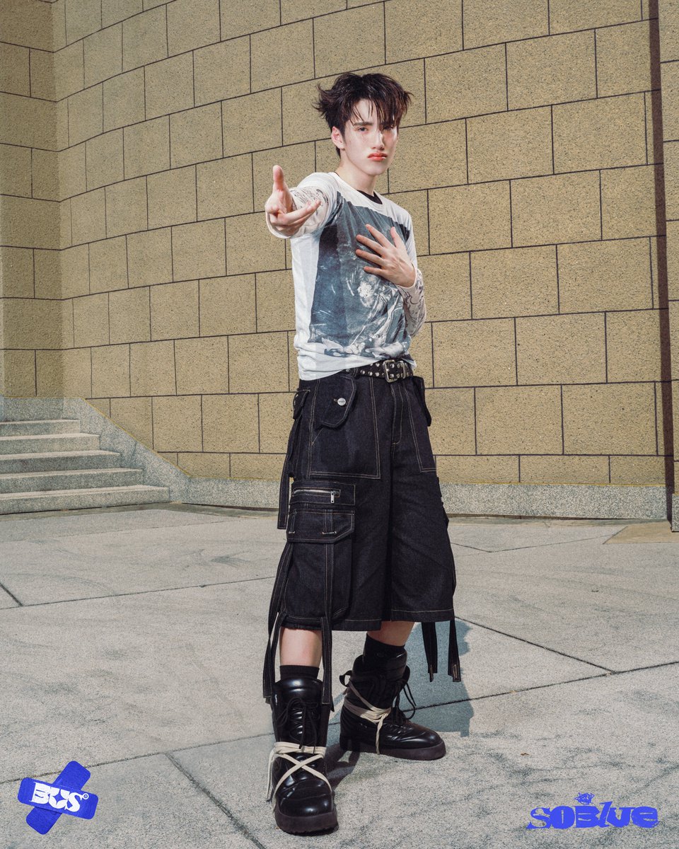 BUS_SONRAY's tweet image. You make me So Blue.
#PHUTATCHAI 💙

‘So Blue’
RELEASE ON 21.01.2026
7PM (GMT+7)
ON ALL STREAMING PLATFORMS
MUSIC VIDEO
YouTube: TADA LABELS

#BUS_SoBlue_MemberPhoto
#BUS_SoBlue
#BUSbecauseofyouishine
#SONRAYMUSIC