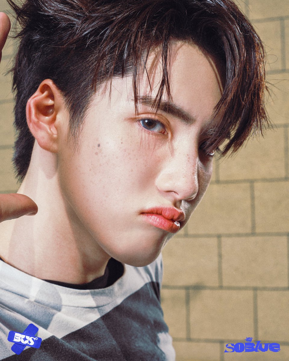 BUS_SONRAY's tweet image. You make me So Blue.
#PHUTATCHAI 💙

‘So Blue’
RELEASE ON 21.01.2026
7PM (GMT+7)
ON ALL STREAMING PLATFORMS
MUSIC VIDEO
YouTube: TADA LABELS

#BUS_SoBlue_MemberPhoto
#BUS_SoBlue
#BUSbecauseofyouishine
#SONRAYMUSIC