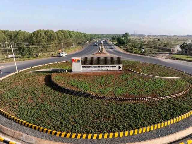 ignyharaz2's tweet image. NORTHLANDS CITY 
A massive,Sh500 billion real estate privately developed smart city project by Kenya's Kenyatta family on an 11,000+ acre estate , along the Eastern Bypass in Ruiru, approximately 15 kilometers from Nairobi's city center. aiming to be a self-sustaining urban…