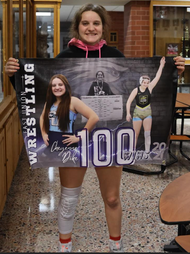 EU_CSD's tweet image. Congratulations to East Union Junior wrestler, Cheyenne Dike, who picked up her 100th career WIN at tonight's tournament in Creston! Congratulations Cheyenne!