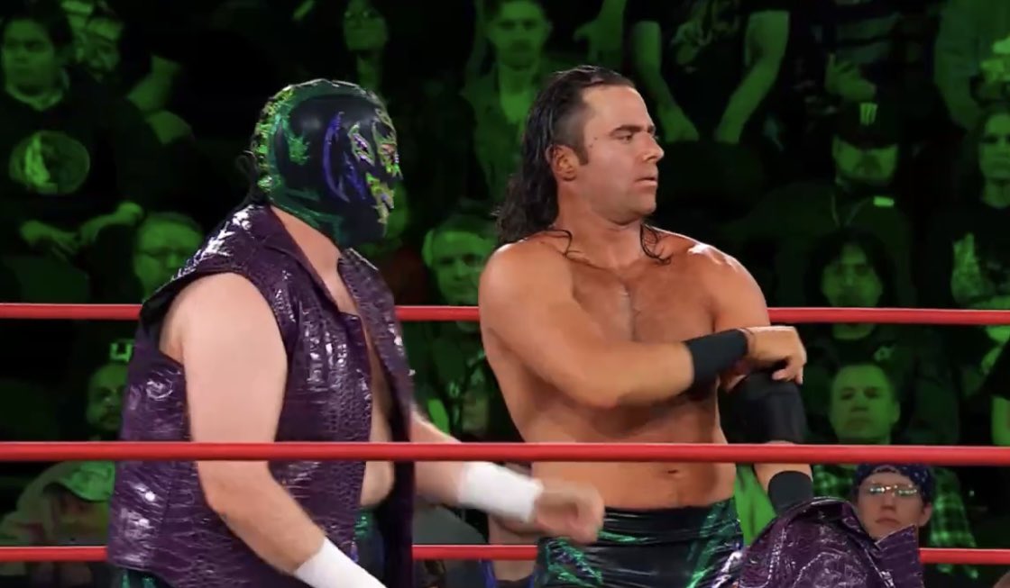 AngelicIllusion's tweet image. #AlexReynolds &amp;amp; #EvilUno #DarkOrder #ROH #RingofHonor #WatchROH #HonorClub