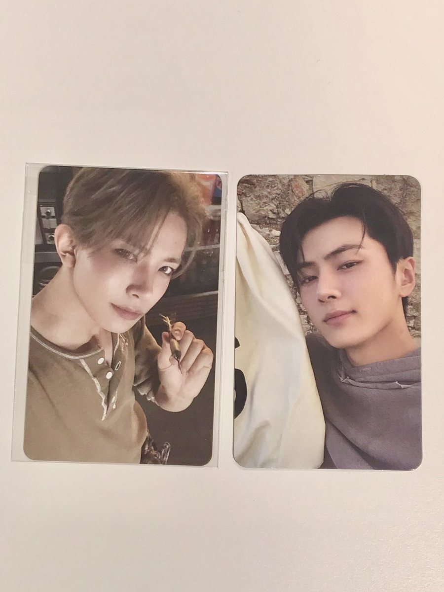 sim_aea's tweet image. 애플뮤직 럭드 성공 ㅋㅋ💕💕