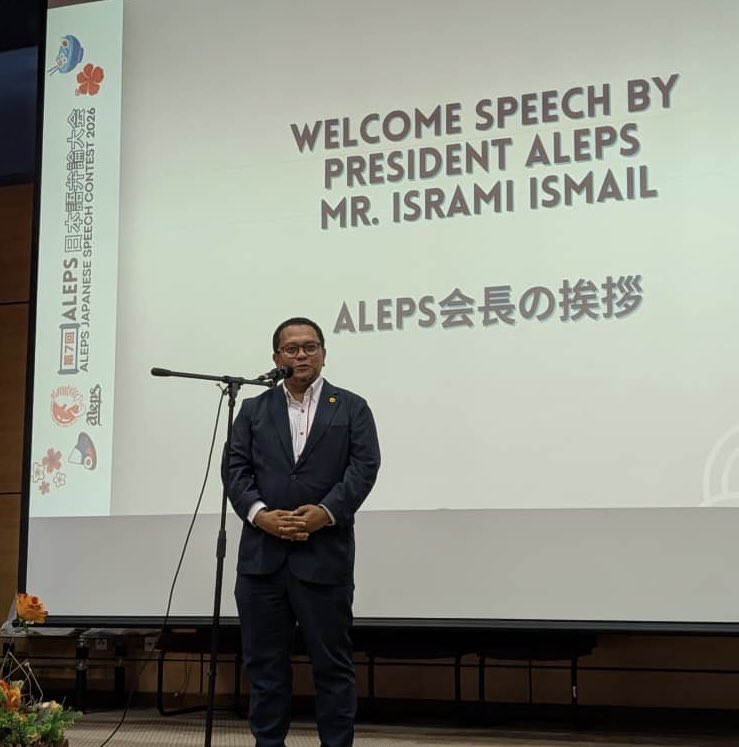 JPNAmbMalaysia's tweet image. Attended ALEPS Japanese Language Speech Contest &amp;amp; delivered opening remarks.

Thanked #ALEPS &amp;amp; dedicated teachers from #AAJ, #PBT, #KTJ &amp;amp; #UniKL #JUP for their efforts.
Encouraged all students to embody the #LEP (Look East Policy) spirit as true 🇯🇵🇲🇾 bridges!
頑張ってください✨