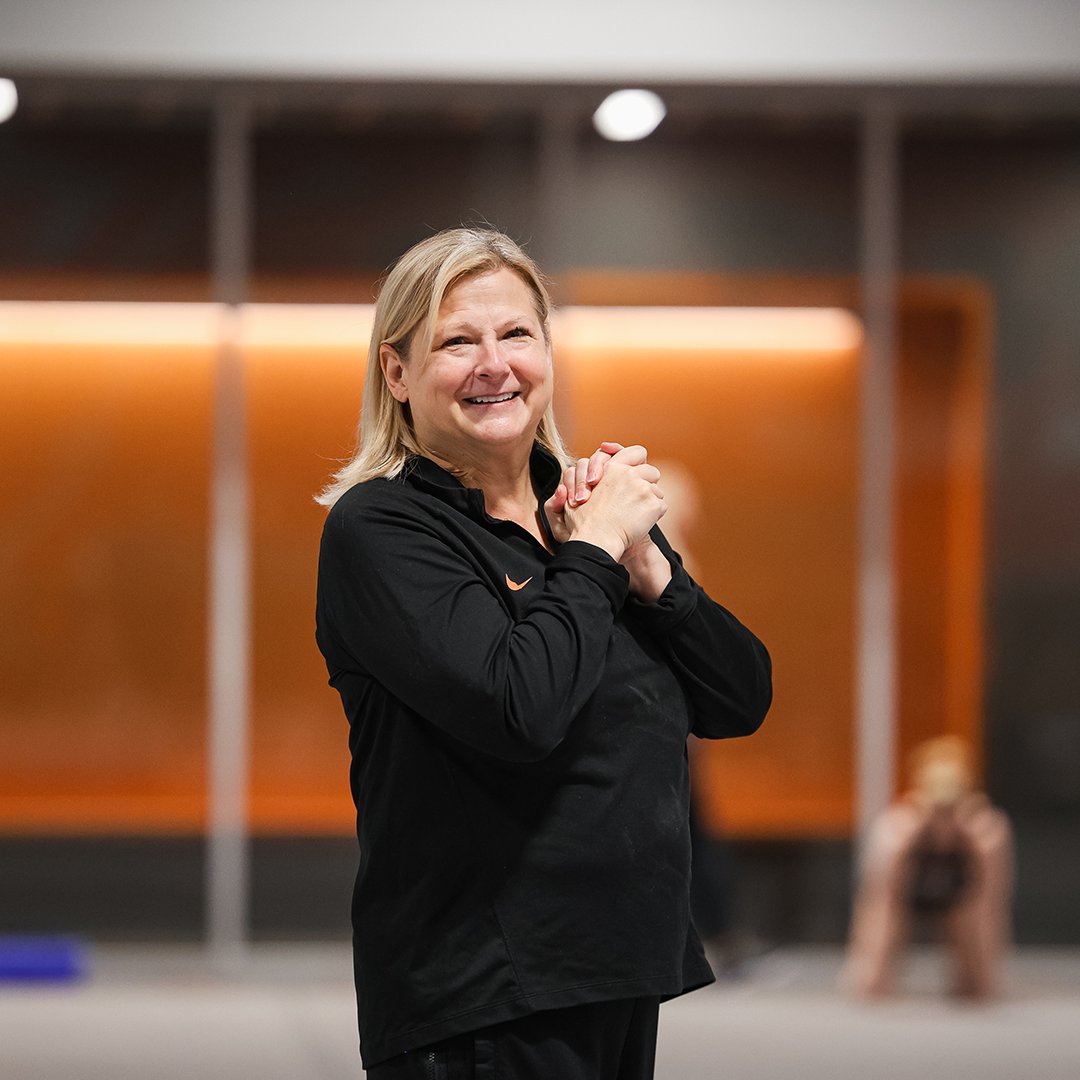 OurBeaverNation's tweet photo. Ever wondered what fuels the success of Beaver Athletics?
January's Inside The Dam gives an inside look at exactly that, thanks to interviews with @beavergym coaches Tanya & Michael Chaplin, Cloe Vecina, and Justin Rademacher! #GoBeavs
Read: https://t.co/10iVThNvDa https://t.co/UnHv0LOJaE