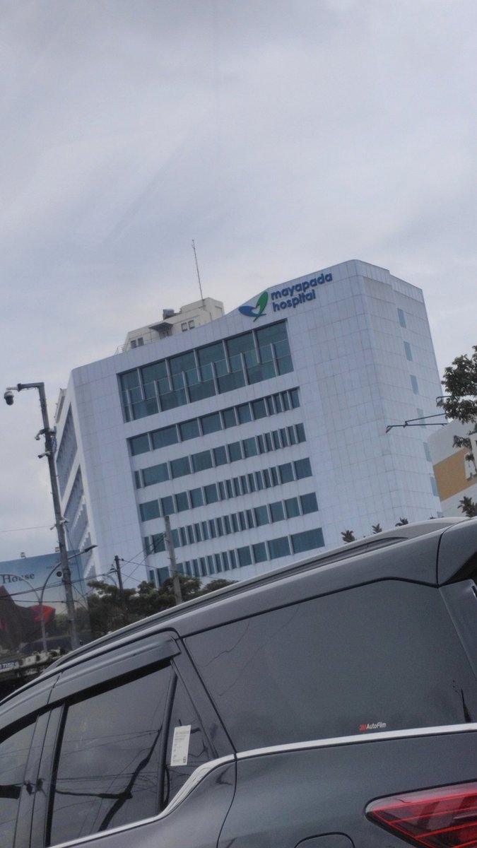 lilslove_'s tweet image. Kak @urlambe, Ini kalo aku masuk bisa ketemu papi bey gak?