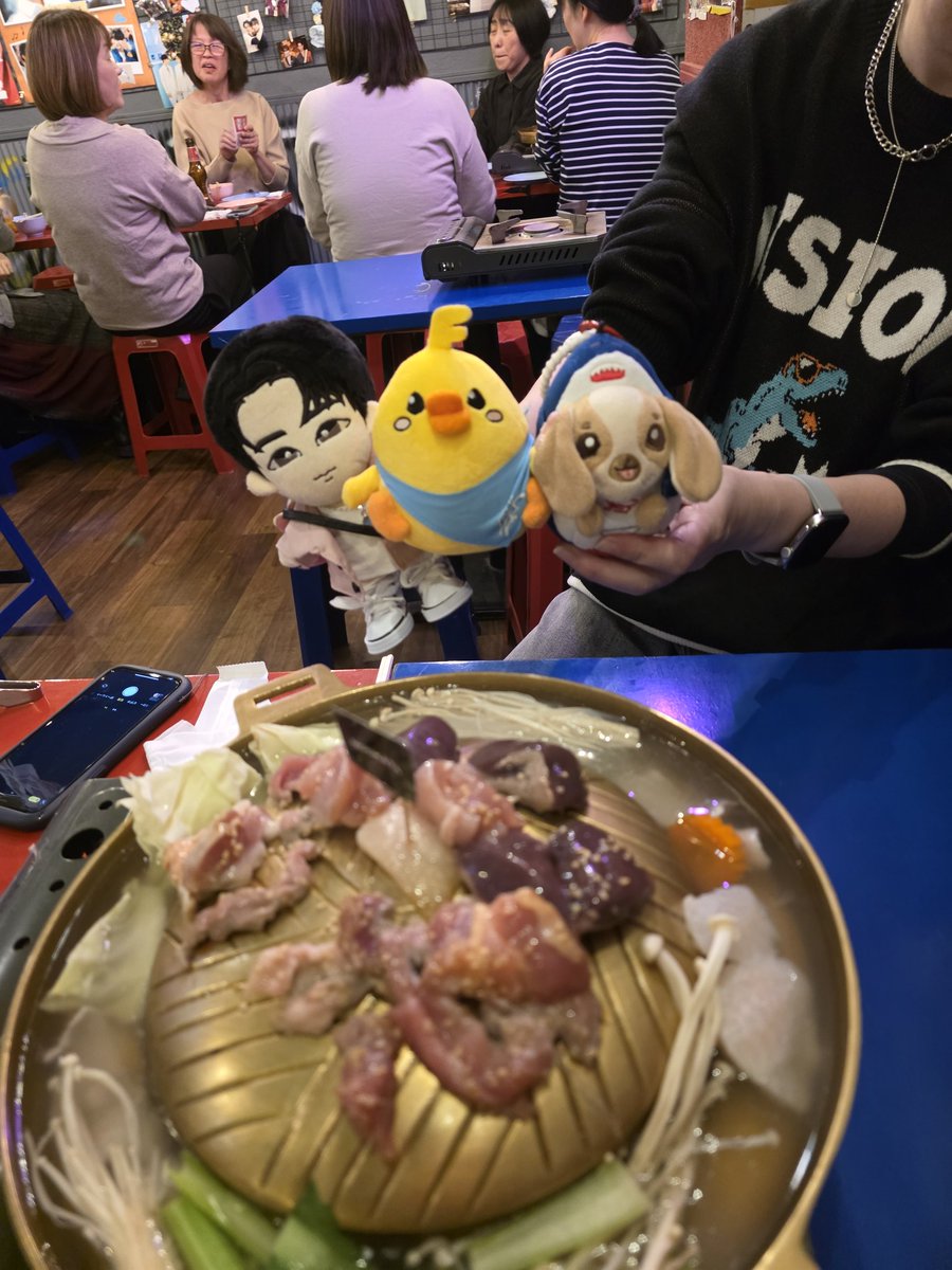 kee_feko26's tweet photo. FANDAYの余韻とともに
カフェイベ&ムーガタ
行ってきました❤️💙
素敵な企画ありがとうございます😊
#TeamWestieJP #WEsupportJAPAN https://t.co/n8zFD7bu67
