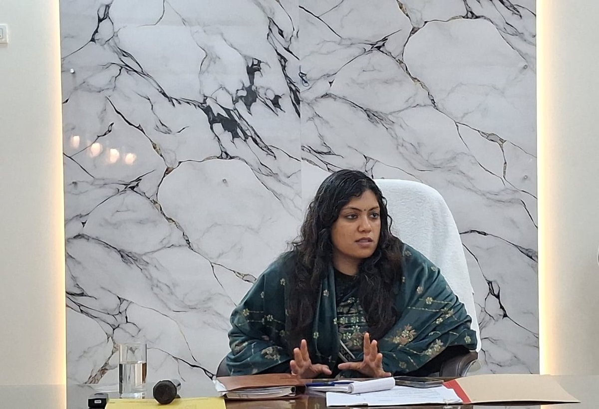 Medha Roopam tweet media