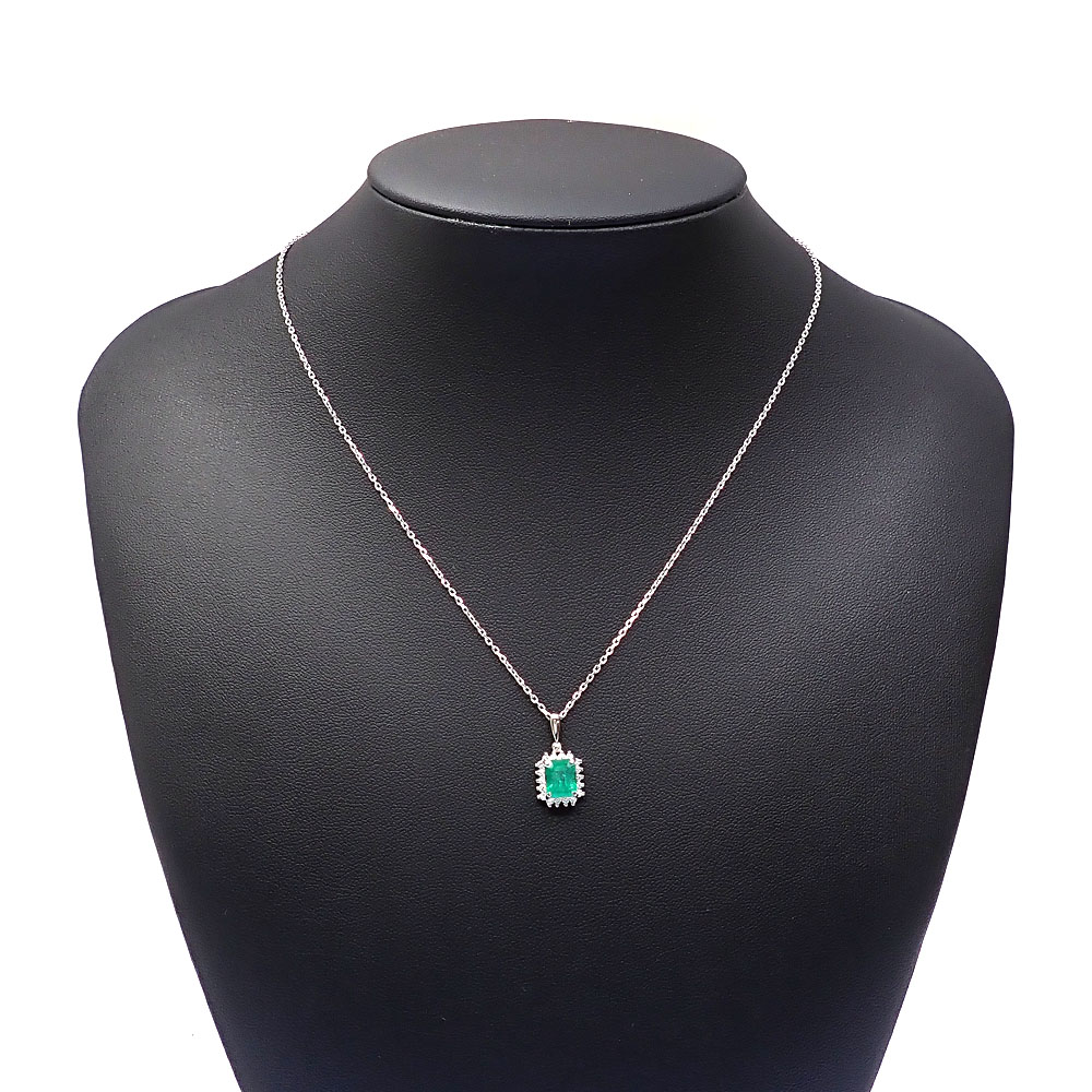 ☆お値下げ中 エメラルド ネックレス（合成）& ピアスセット PT900/850 ✨販売開始✨ Pt850/Pt900 エメラルド ダイヤモンド ネックレス