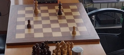 El tipo del ajedrez tweet media