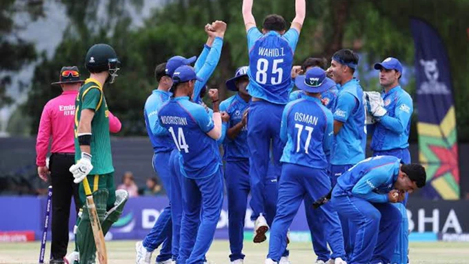 تیم ملی کرکت ۱۹ سال افغانستان افریقای جنوبی را شکست داد