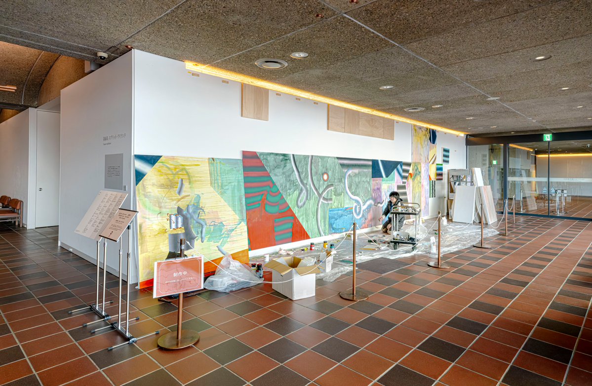 T_review_report's tweet image. 1/7
【取材、資料整理中：浦川大志『スプリット・アイランド』（福岡市立美術館）】

14-15日の福岡出張では #レビューとレポート で福岡市立美術館にも足を運びました。1月6日（火）から開催中である #浦川大志 の、公開制作を含む個展の取材。現在、資料整理中ですが、当日の様子を少し掲載します