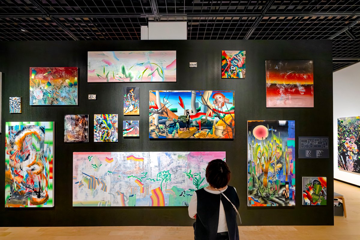 T_review_report's tweet image. 1/7
【取材、資料整理中：浦川大志『スプリット・アイランド』（福岡市立美術館）】

14-15日の福岡出張では #レビューとレポート で福岡市立美術館にも足を運びました。1月6日（火）から開催中である #浦川大志 の、公開制作を含む個展の取材。現在、資料整理中ですが、当日の様子を少し掲載します