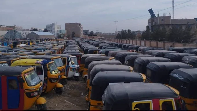 طالبان لغو ممنوعیت گشت وگذار زرنج ها در شهر هرات را رد کردند