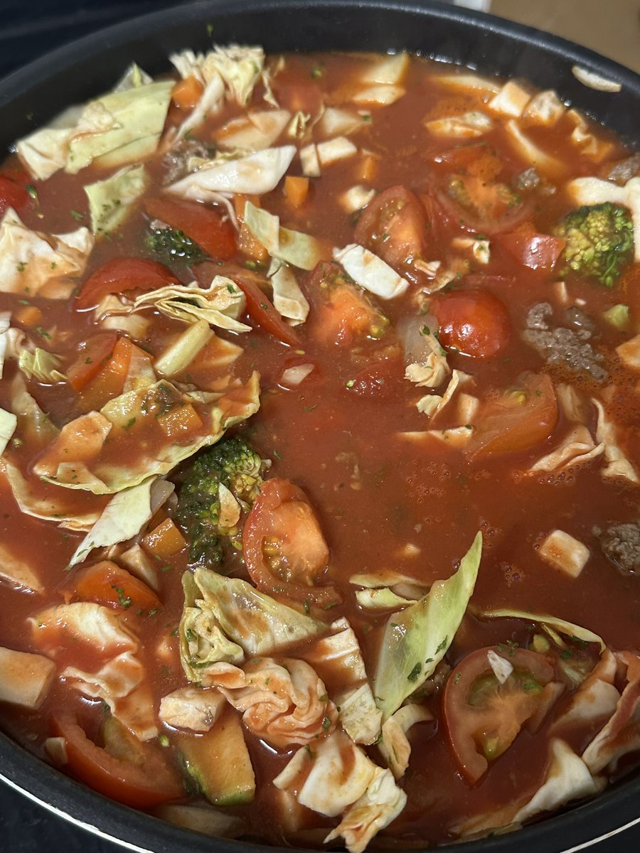 aug8ball's tweet image. 마녀스프 밀프랩 한달 째... 
넘 마싯슨... 파스타면도 넣고 피자치즈도 넣고 빵도 찍어 먹고... 평소 위장, 소화관련이 고민이면 꼭 드셔보새요..