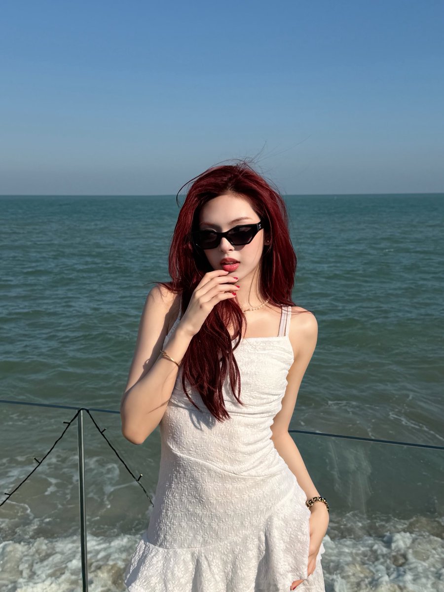 picbaemon's tweet image. CHIQUITA WEVERSE UPDATE