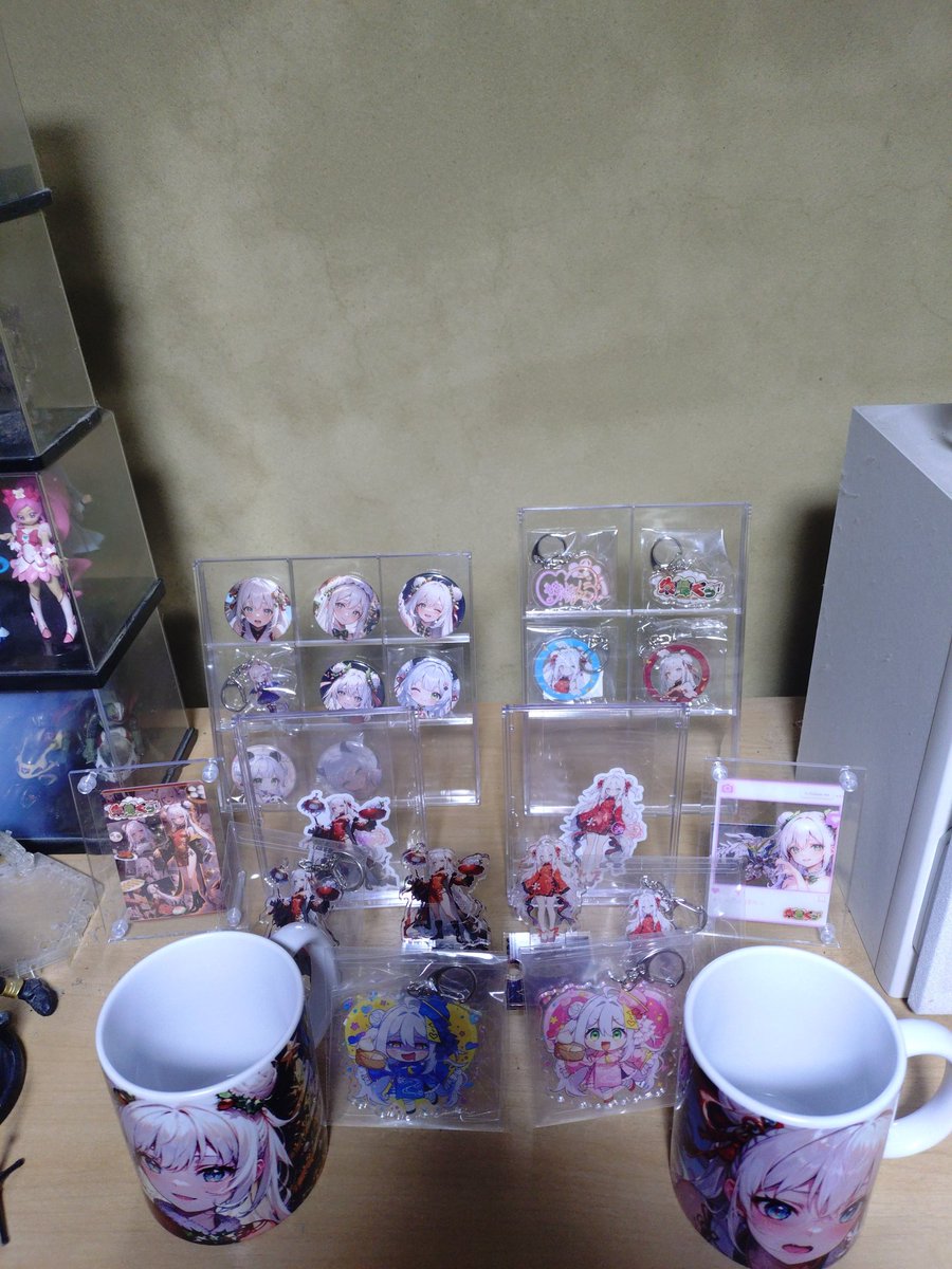 くぅちゃんの限定マグカップ届きました😊クリスマス🎄とお正月🎍の