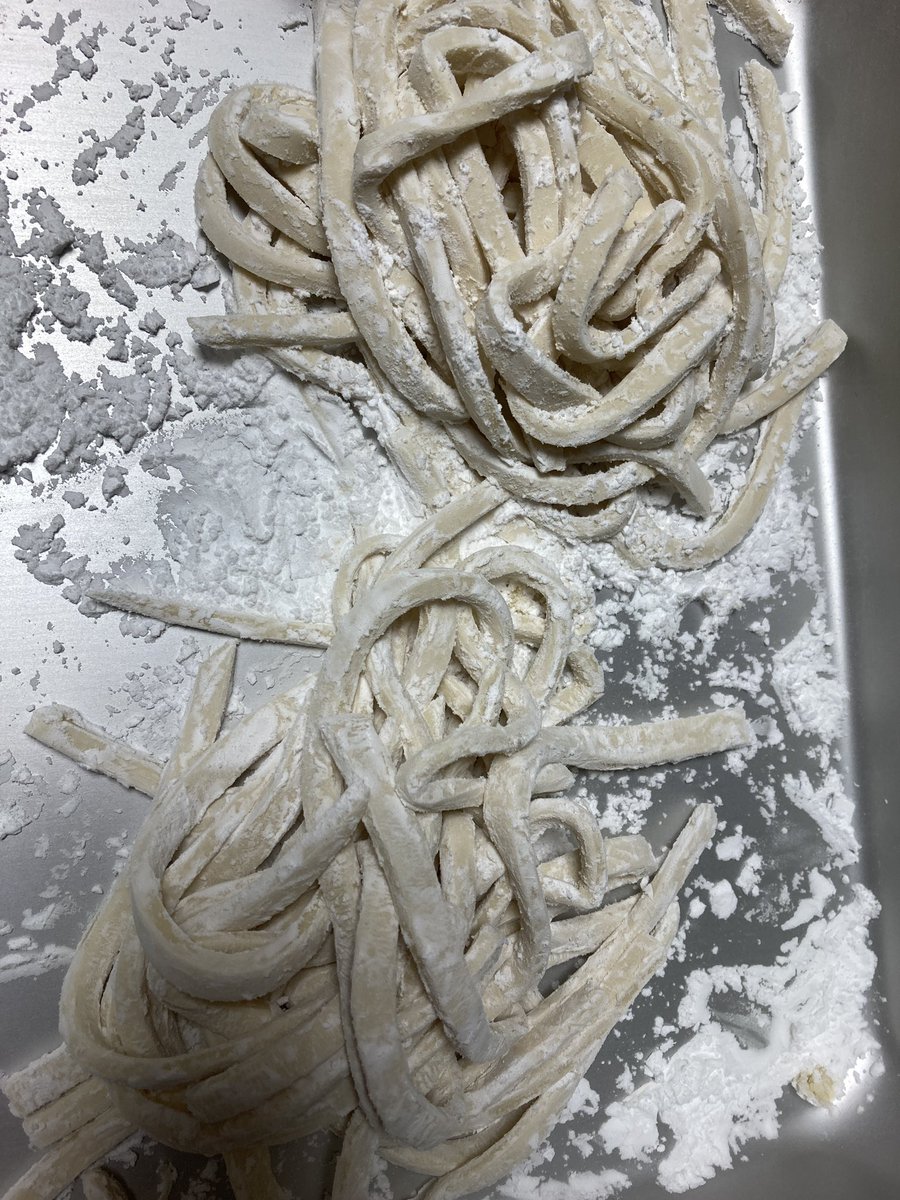 今日はゴンブトうどん
朝こねたうどんなので食感楽しみー