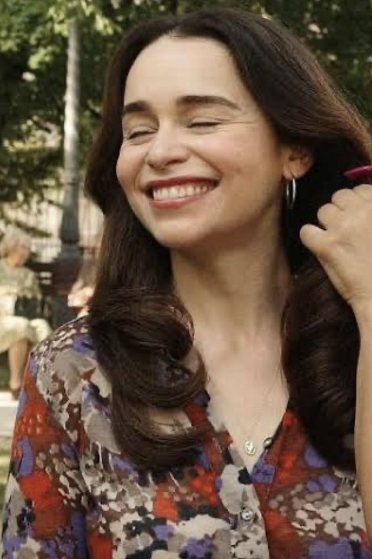 RoyTurnerII's tweet image. Really enjoying @peacock #PONIES 
IMO some people are just born #entertainers &amp;amp; made for the screen both big &amp;amp; silver &amp;amp; @emiliaclarke is the #epitome of that. 
She mesmerizes in every scene &amp;amp; the premise is super fun.