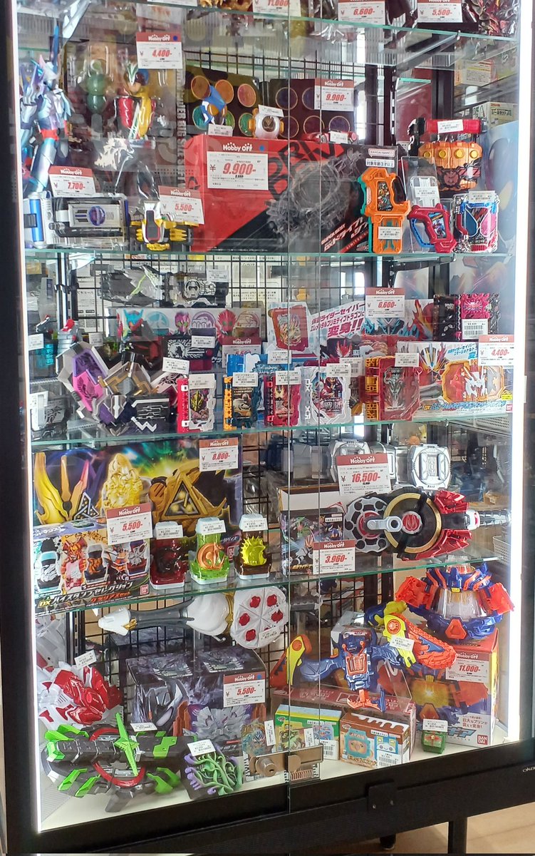 令和ライダー をメインに沢山の #仮面ライダー TOYをお持ち込み頂き