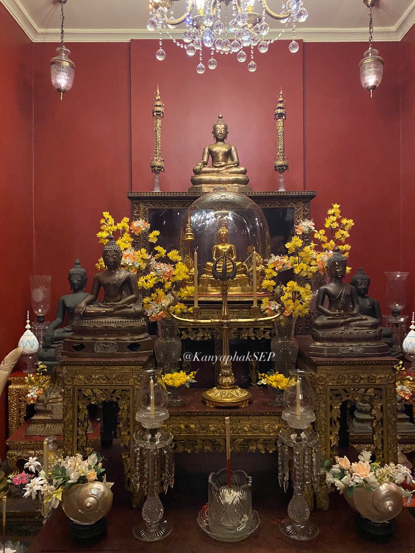 KanYaPhakSEP's tweet image. ที่สุด แบบสุด ๆ หอพระกรรมฐาน ที่พิพิธภัณฑ์ตำหนักสมเด็จพระสังฆราช วัดสุทัศนค่ะ คนไทยค่าเข้าชม 50฿ เปิด ศ-อา มาเยื่ยมชมกันน้า พลังงานนุ่ม ลึก และนิ่งแบบสุด ๆ ไปเลย 🥺

พระสุนทรีวาณี พลังงานของความรุ่งเรืองทางสติปัญญา หรือใครที่นับถือพระแม่สุรัสวดี ลองมากราบไหว้ขอพรดูฮะ…