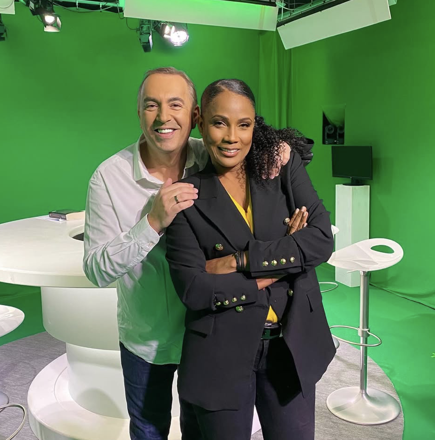 sergeJONCOUR's tweet image. Il faut saluer le courage des collaborateurs de CNEWS, qui recèlent un multi-condamné pour harcèlement sexuel, et faits sur mineurs. 
On ne mesure pas assez le courage inouï qu’il faut pour l'endurer tous les jours😄