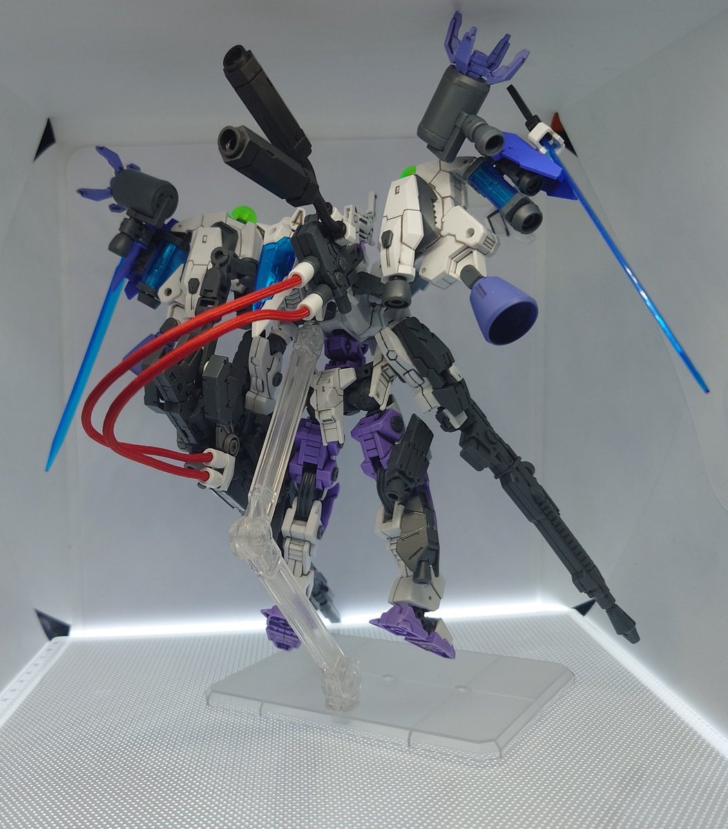 アディシュス tweet media