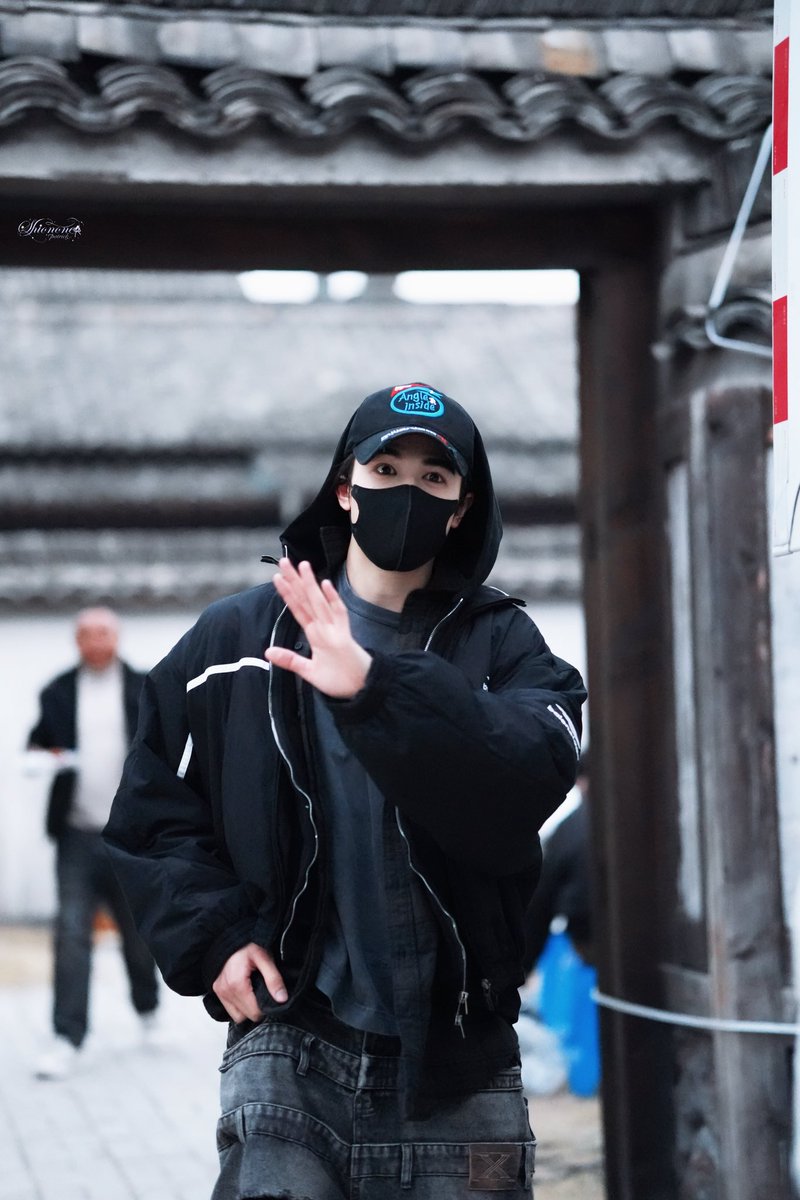 Shionone_Pat's tweet image. 260117·明月录下班

Pat got off work early today and everyone received a warm greeting👋🏻

@patrick_pppat
#PatrickFinkler #Patrick #แพทริค #เจ้าปลาดาว #尹浩宇 #Patrick尹浩宇 
#AMingDynastyAdventure
#明月录 #ติงอู #丁巫