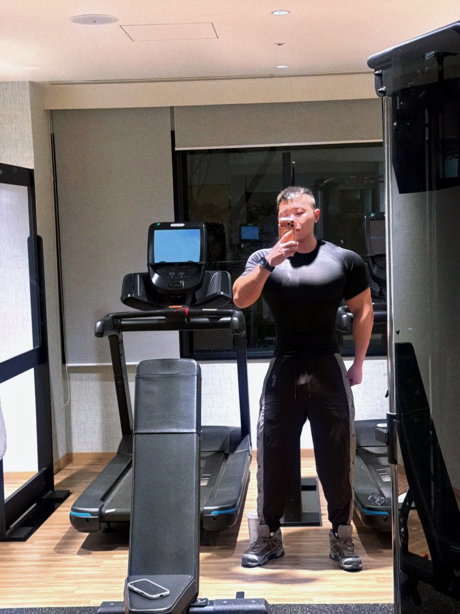 野狼喷喷（杭州 tweet media