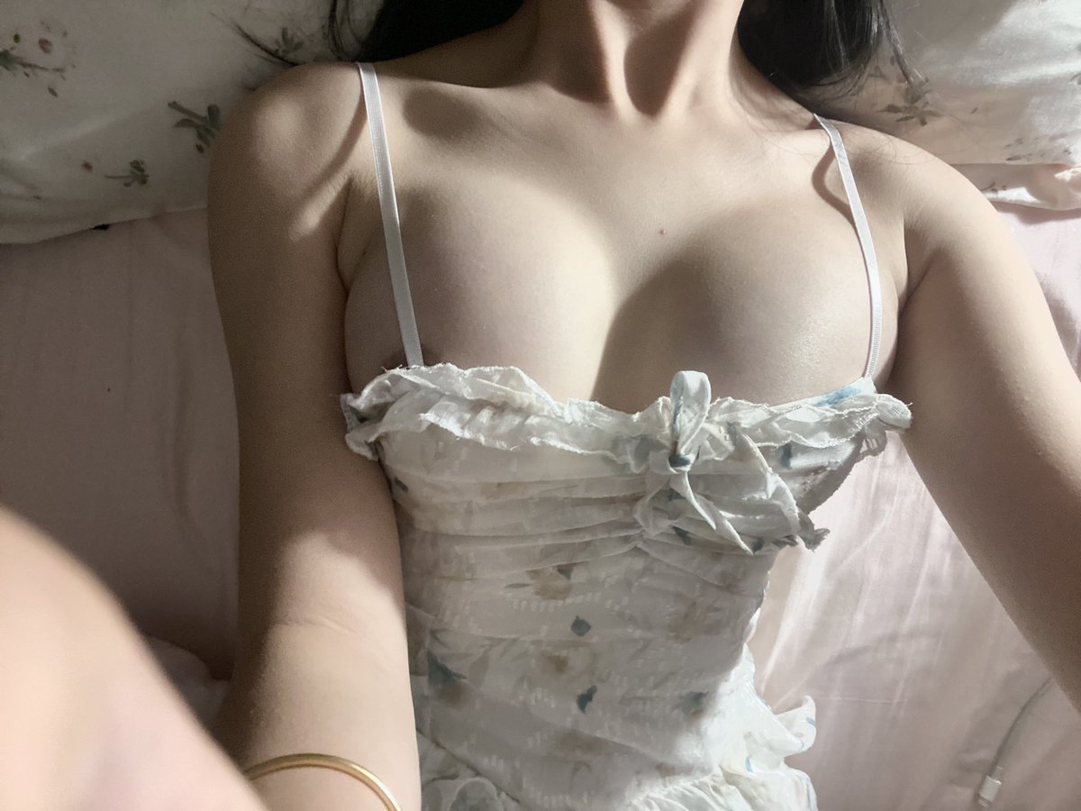 Michell89257676's tweet photo. 什麼樣的姿勢是你最愛？
要不要跟我試試？🤭
#新竹 #新竹約 https://t.co/jnvGdvZyUk