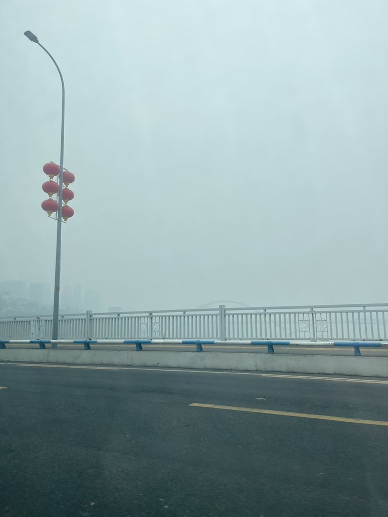 Vv讨厌下雨天 tweet media