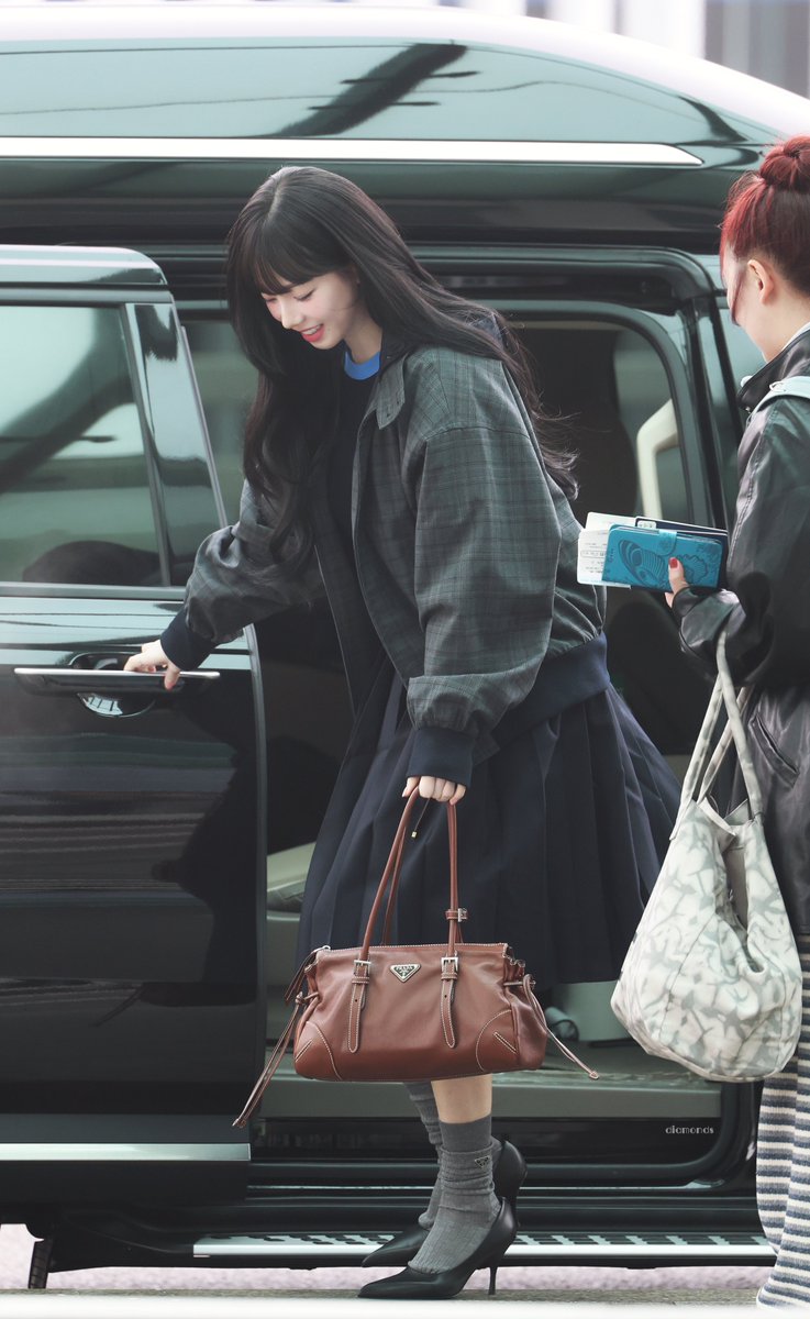 260116｜ICN🛫🐈‍⬛🐈‍⬛🐈‍⬛
#aespa #aspa #에스파 #KARINA #카리나
#KarinaxPrada #PradaFW26