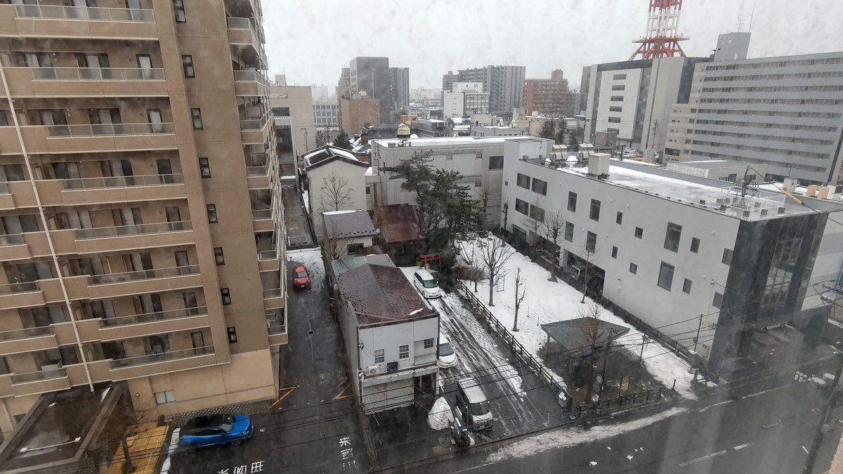 去年の夏に泊まったパールシティホテルにチェックイン。あとは夕方まで待機です。