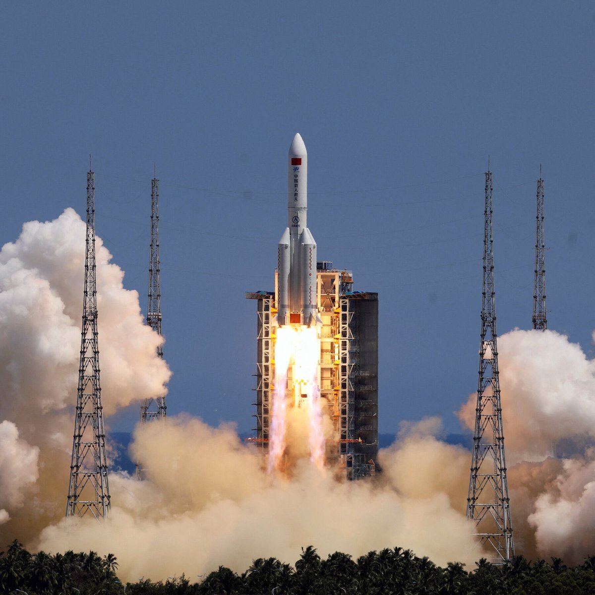 WhaleInsider's tweet photo. JUST IN: 🇨🇳 China plans to launch more than 200,000 internet satellites in bid to overtake Elon Musk's Starlink. https://t.co/8onSyODLu8