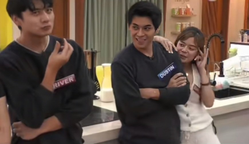 its_mirabelle's tweet image. some things never change💕