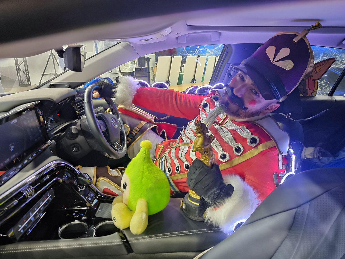 乗ってかない？(特別に許可して乗せてもらってます)

#ほくでん