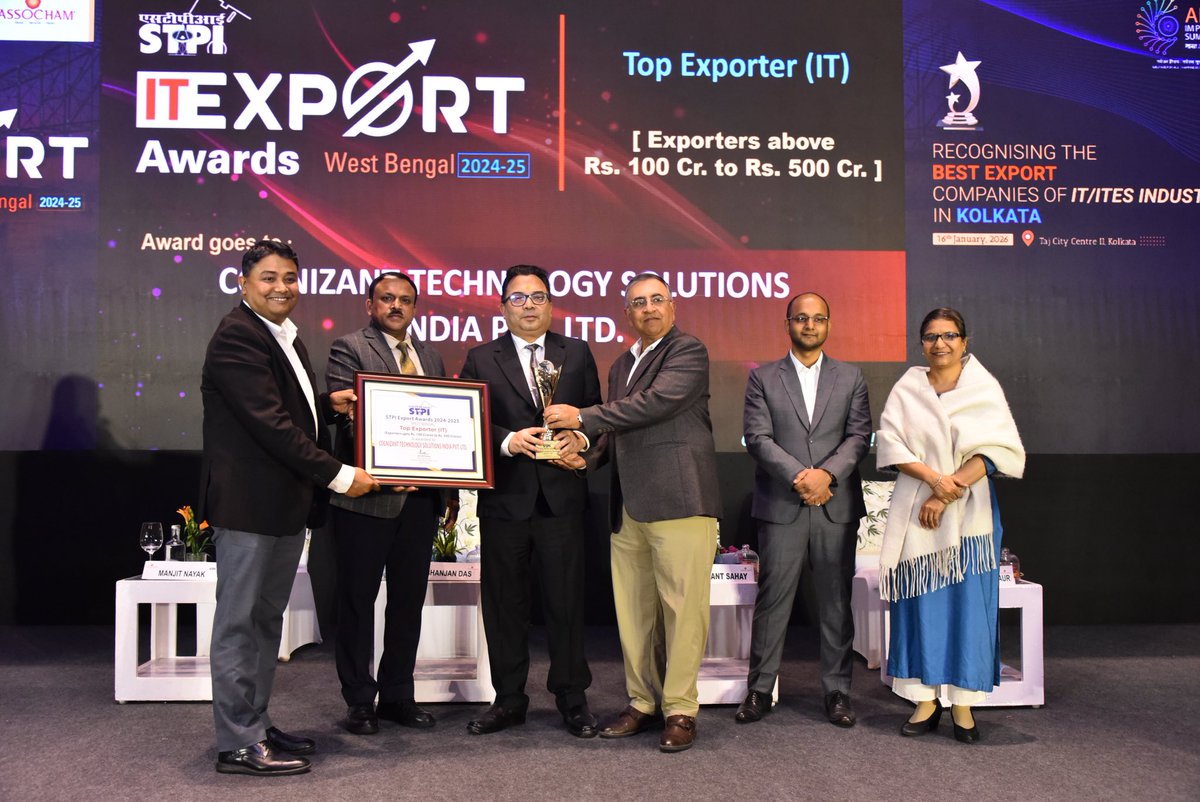 stpi_kolkata's tweet photo. Sh. Shubhanjan Das, IT&amp;E Secretary of West Bengal, addressed the STPI Export Awards 2024–25 at 10th #TechMeet, highlighting state support for business ease. He also presented awards to top-performing IT/ITES companies across Bengal for their export excellence. https://t.co/Km7WEXeAQ9