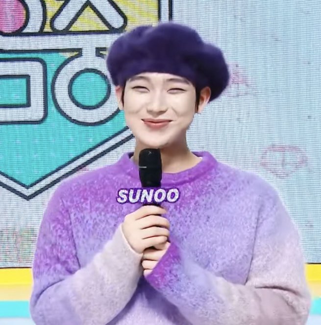 wywanny's tweet image. ◠‿◠