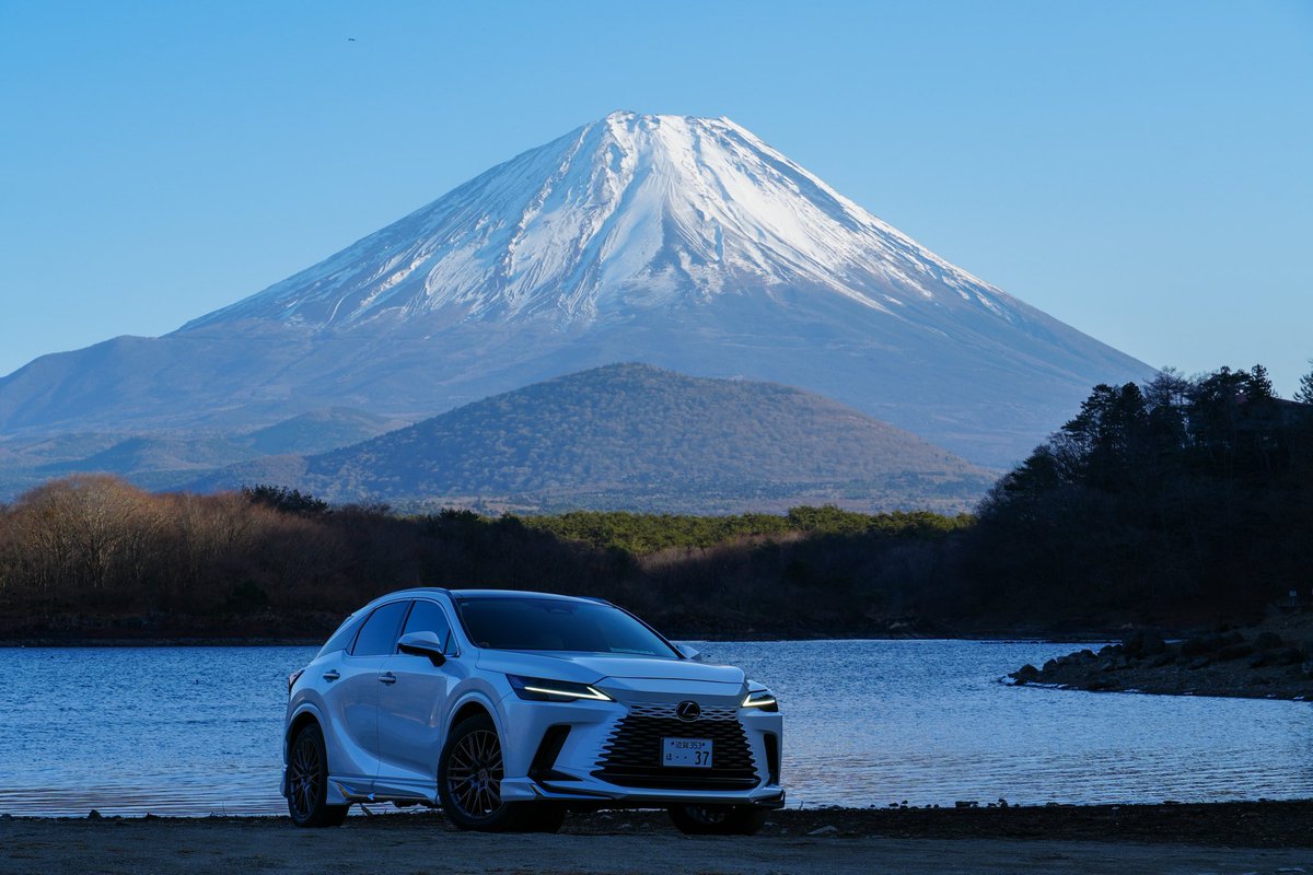 レクサスRX×富士山🗻
The日本の風景がよく似合う！！！
