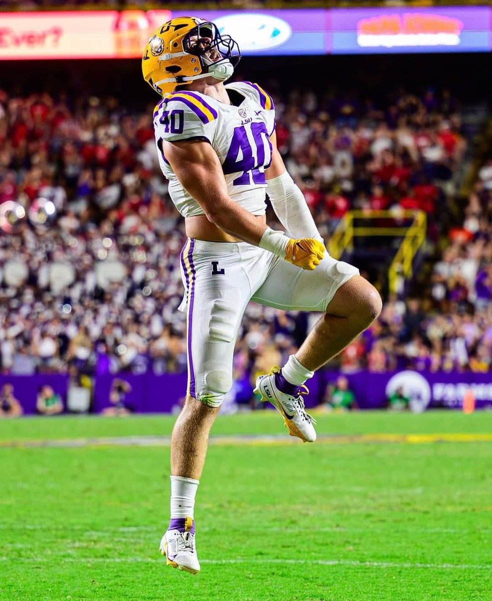 DaBayouBandit's tweet image. Best linebacker duo in the country 

Whit Weeks
Tj Dottery 

#JustDifferent