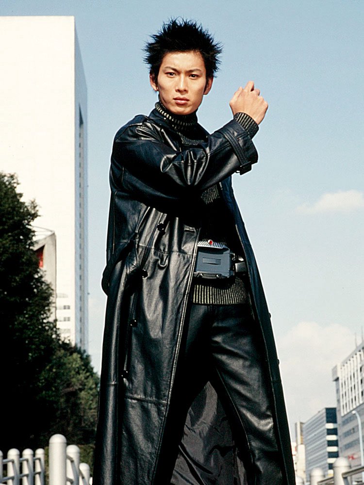 仮面ライダー龍騎 1話の時、最初から既にモンスターと契約していたのは