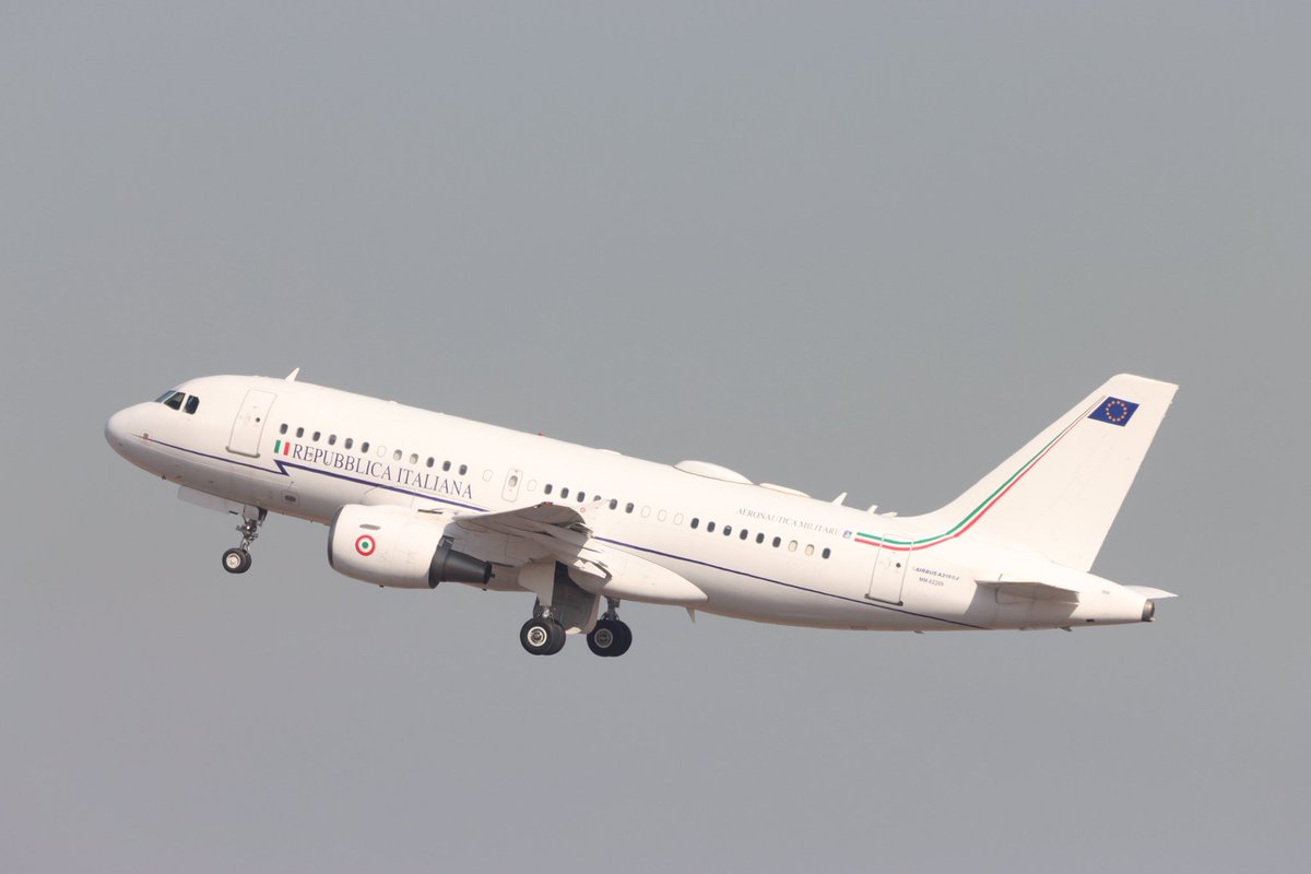 イタリア空軍 🇮🇹政府専用機 A319-115（ACJ） 【MM-62209】 1月15日