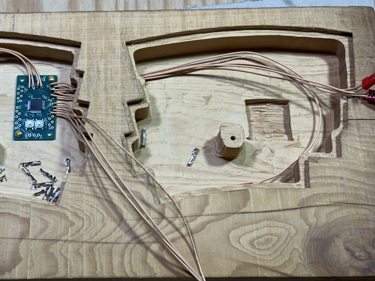 配線作業はとにかく辛い