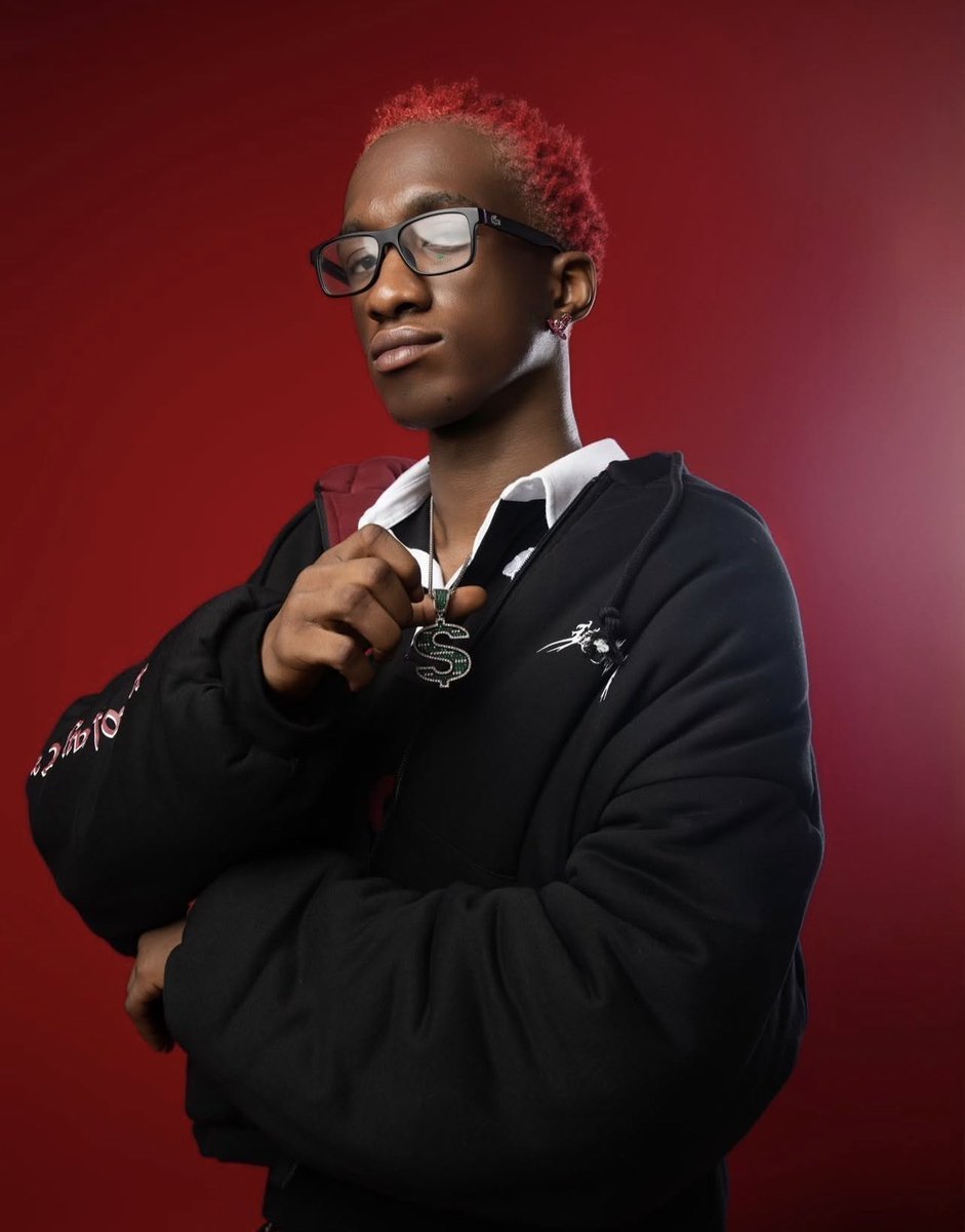 Big wiz don bless all of them with Verse.

If you like no humble for Wizkid 😂😂😂