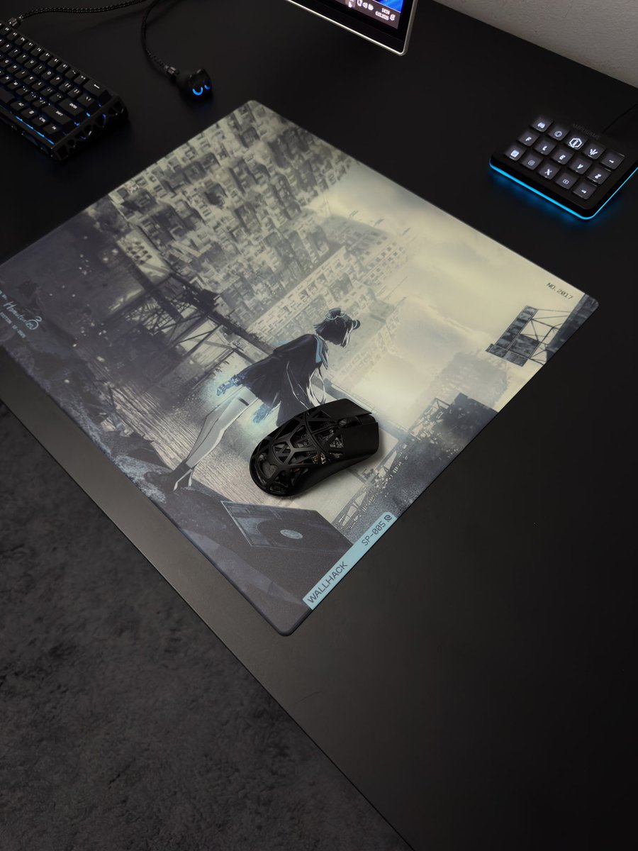 fleyztech's tweet photo. i love blue 💙 https://t.co/sDNniYk5ez