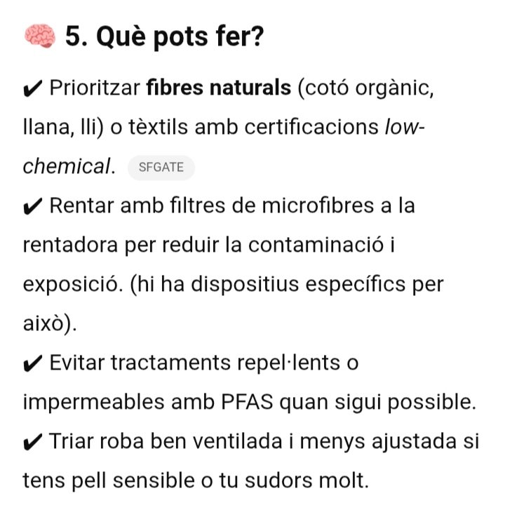 Roba i especialment roba interior de materials 100% naturals, vom cotó, llana, lli ✅
Roba de materials sintètics com el polièster, acrílic o niló ❌