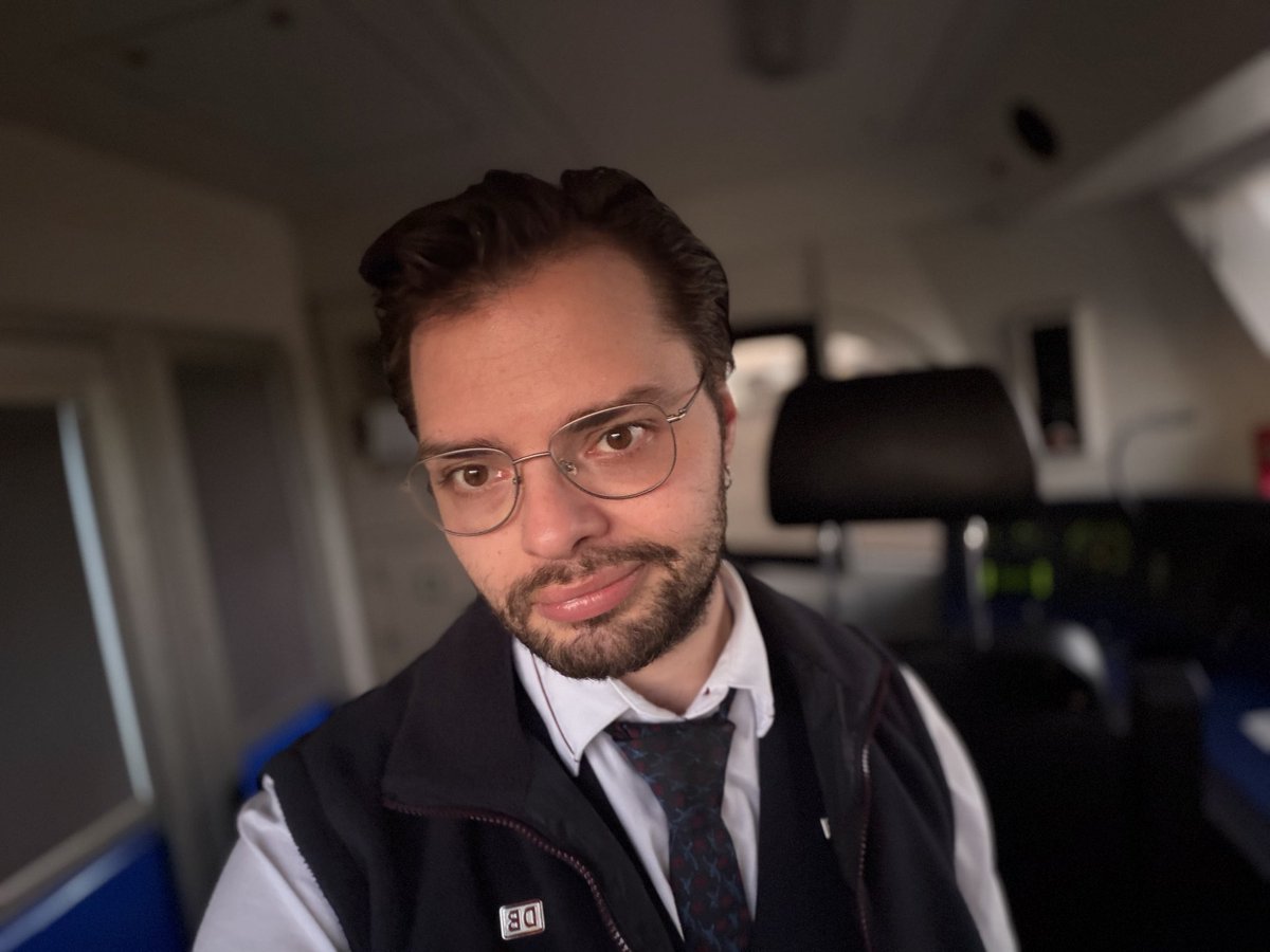 Hemdknopf🏳️‍🌈 tweet media