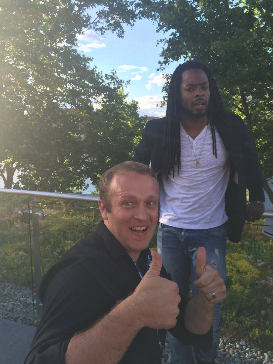 mike_helmberger's tweet photo. @RSherman_25 @seeeeaaaahawks This picture is the greatest!!! The next one shows you smiled and took a picture and joked with me. Anyone who hates on this guy is crazy!!! He spent time to take pictures and talk to tons of people!! All love sherm!! https://t.co/i2pLJwi4jW