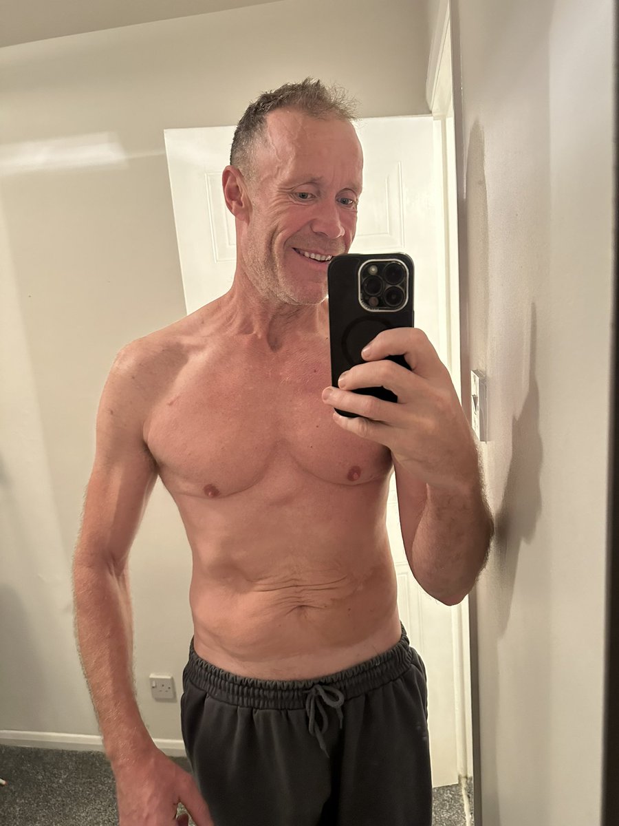 84.6kg this morning, last little bit to strip off and then start the push  up in February 😊