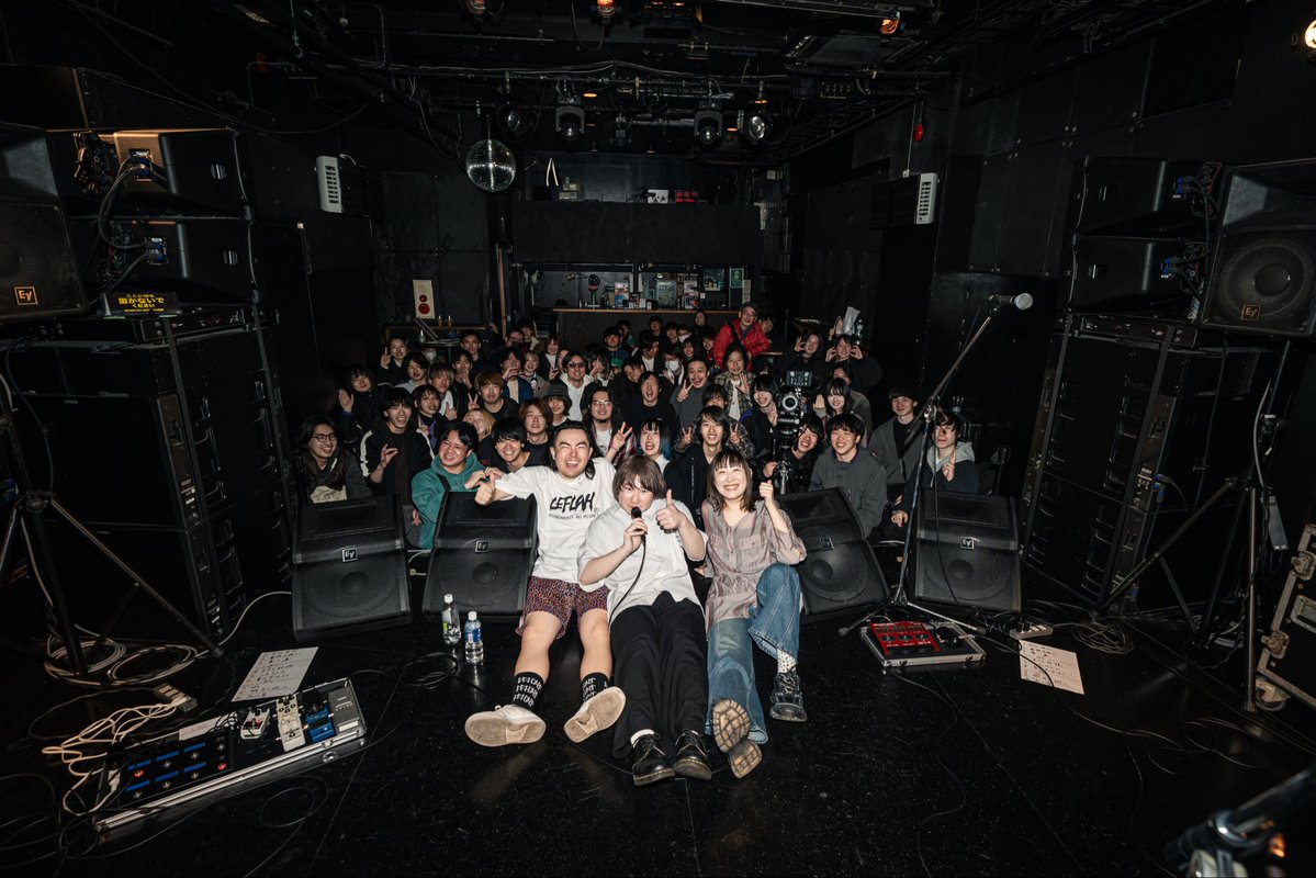 yohiraラストライブ
藍色の夜に

昨日1日たくさんの愛を受け取りました
幸せでした

出てくれたみんな、見にきてくれた方々
本当にありがとうございました！